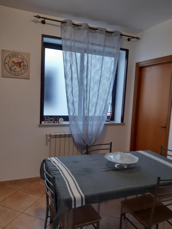 Ferienwohnung A Casa Di Loretta Terrasini Exterior foto